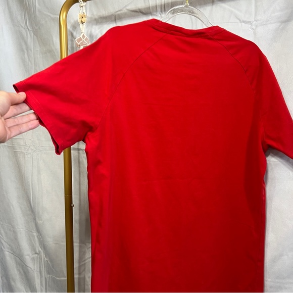 GYMSHARK Red tee - Picture 4 of 5